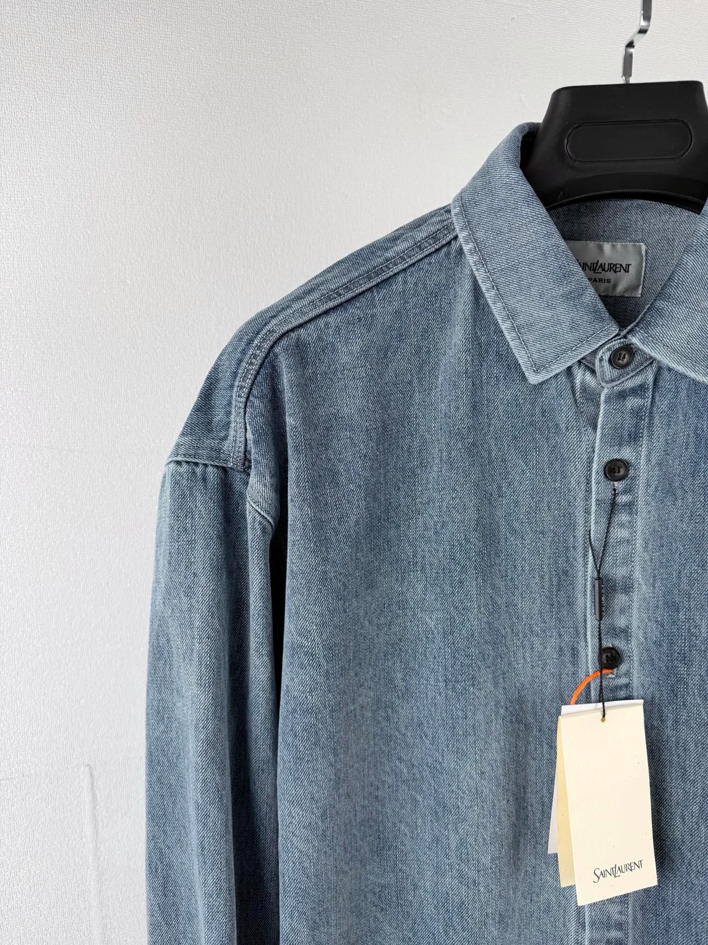 SAINT LAURENT PARIS Light Blue Blue YSL Versatile 1: YSL 2: ： 1:1 YSL 1:1 YSL ： Size： S M L XL